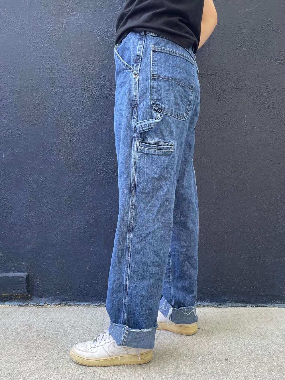 Baggy darkwash Wrangler carpenter jeans size 38”